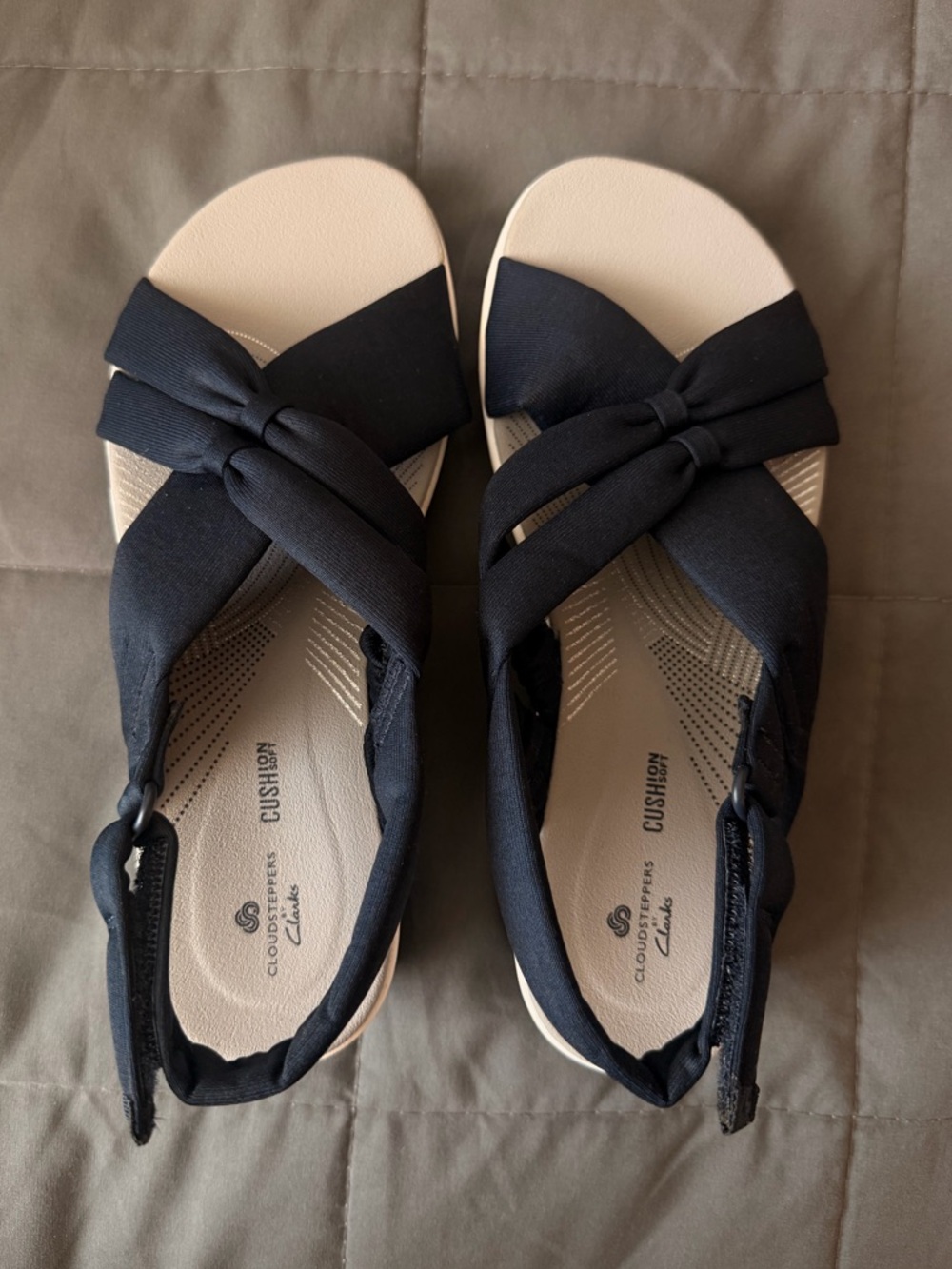 💙Clarks - ARLA BELLE - Navy 💙